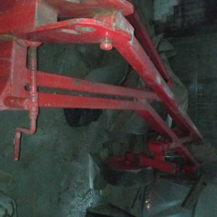 Pług 4 skibowy Jednobelkowy Oprysk Rozsiew