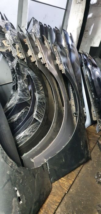 Крило БМВ Е53 Е60 Е65 Е66 Е70 Е71 Е90 Е92 Ф01 Ф10 Ф30 Крила BMW