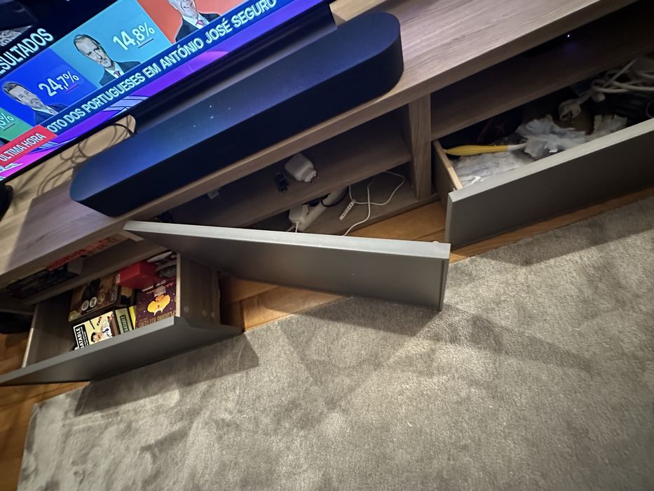 Movel para TV  com arrumação