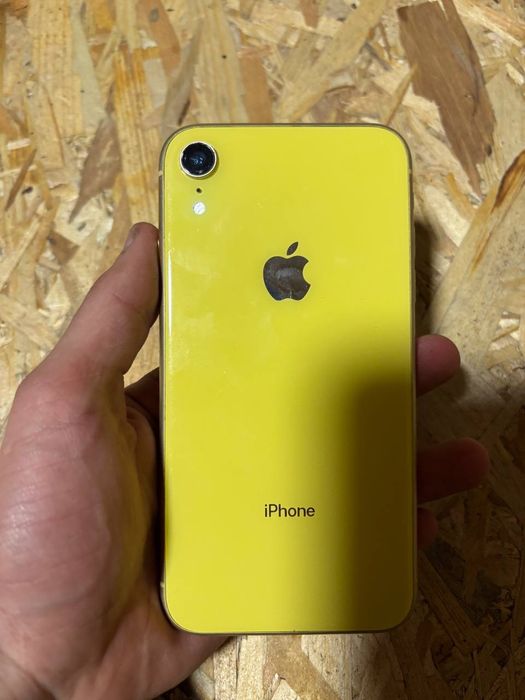 Продам iPhone xr