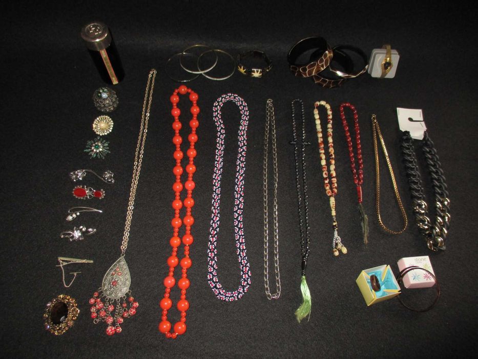 Conjunto de Bijuteria pulseiras colares relógio prata