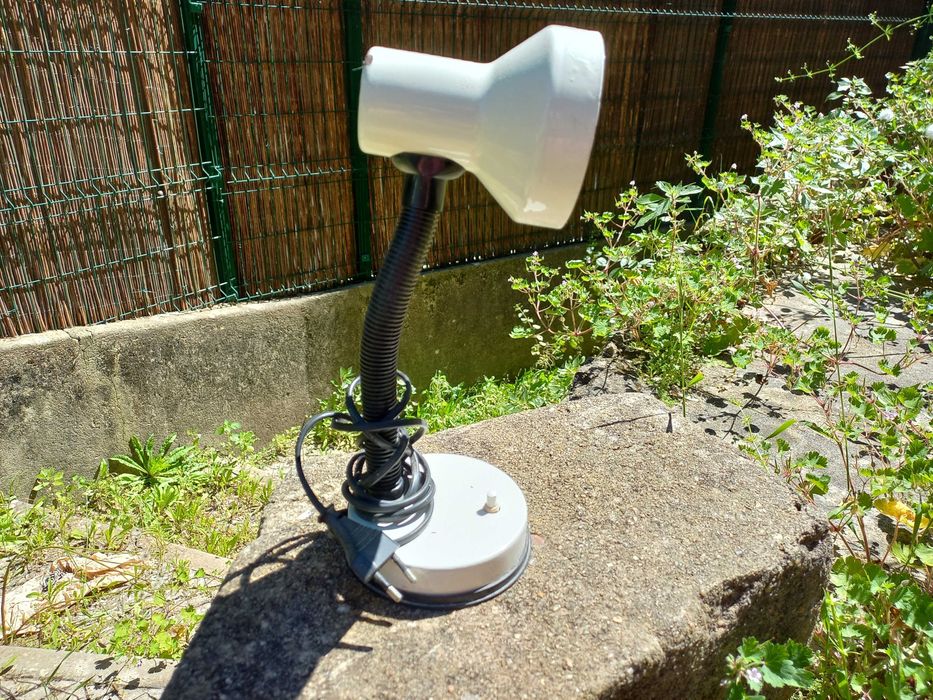 Candeeiro de Mesa de Cabeceira
