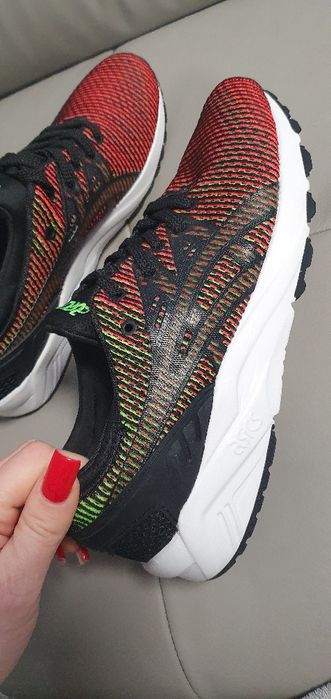 Buty Asic nowe 40