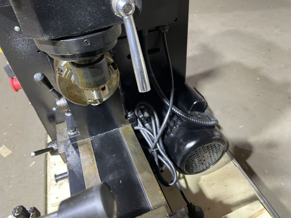 Токарный сверлильный фрезерный ARDOTECH HQ 400-3А