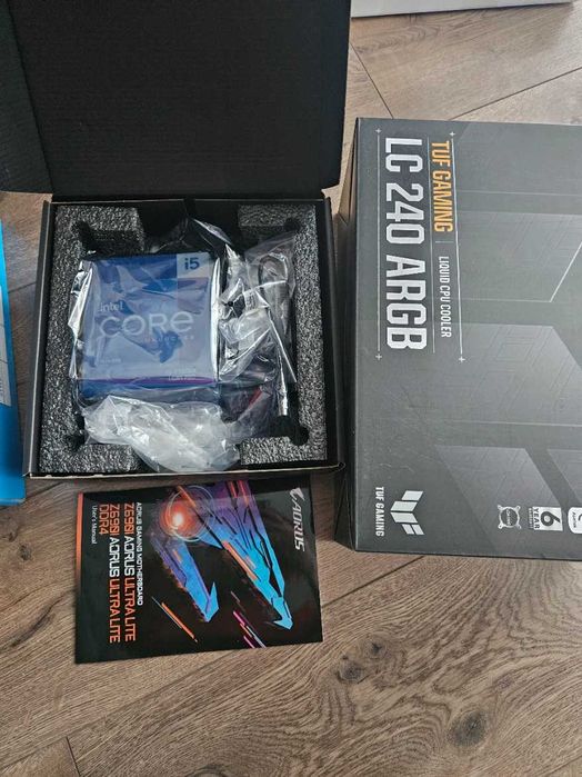 ПК SFF LIANLI A4-H2O - 13600K/32GB ddr5/1 TB SSD