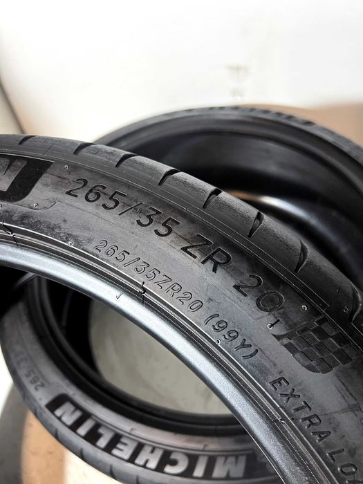Pneus Michelin Pilot Sport 4S - 265/35/20 - Excelentes