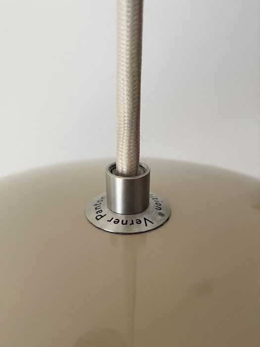 Candeeiro de tecto Flowerpot VP7 by Verner Panton