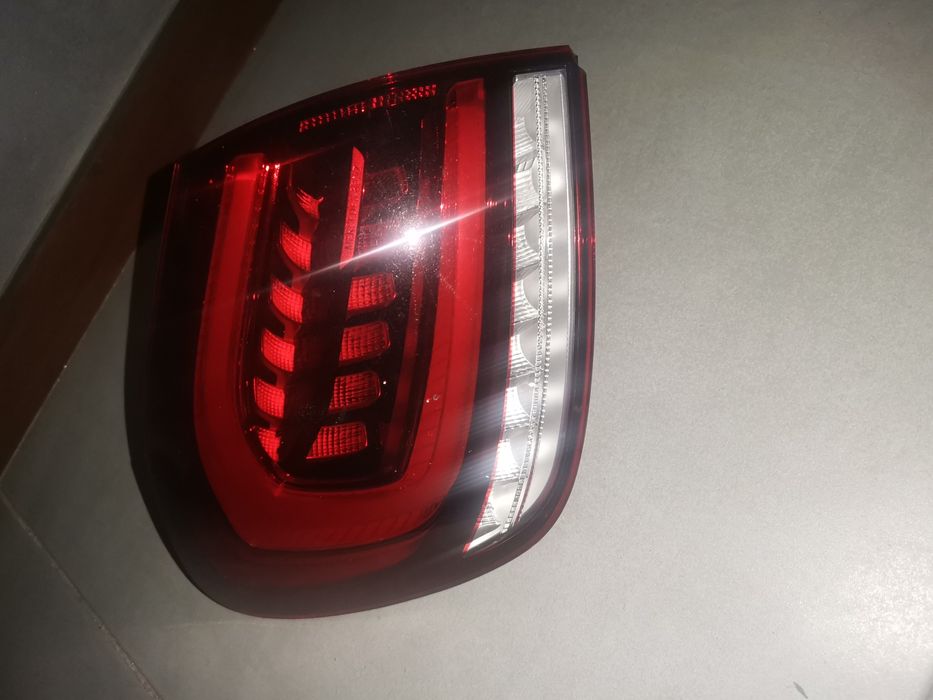 Farolins mercedes classe A
Mercedes a w 177
Farolim Painel lado esquer