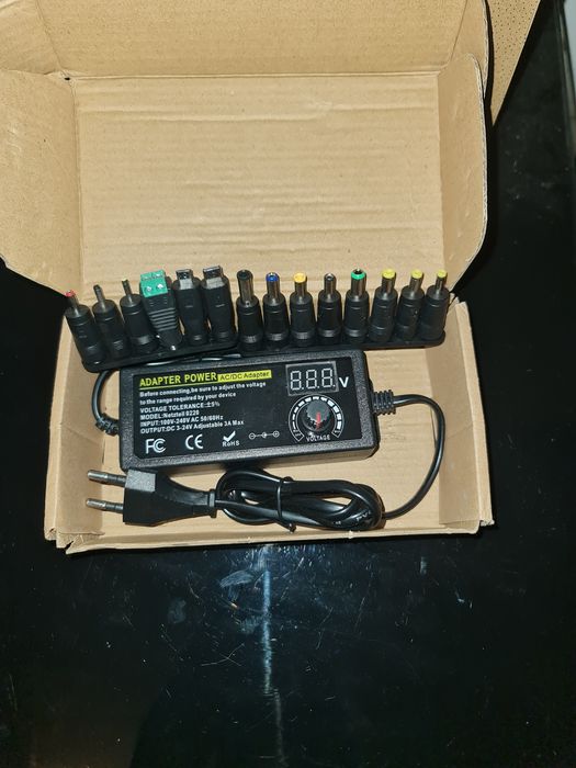 Fonte de alimentação universal AC/DC