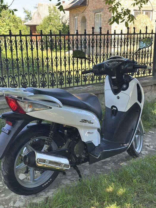 Скутер Honda sh 150