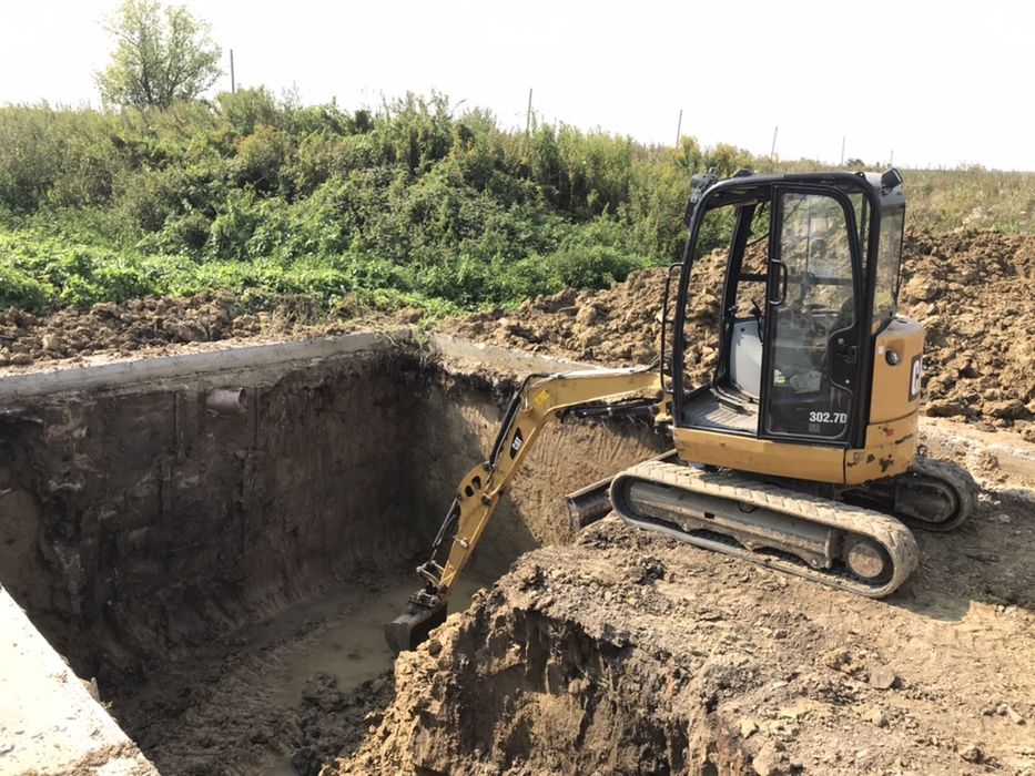 екскаватор міні-екскаватор бобкат гідромолот гідробур бур ямобур