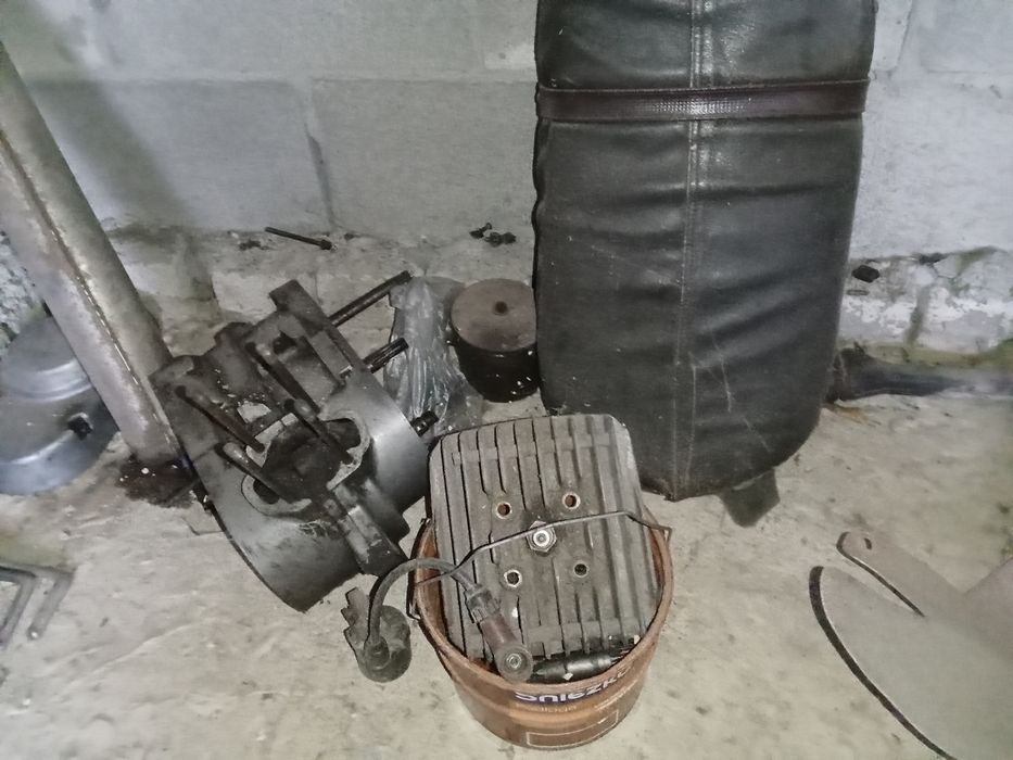 Продам мотоцикл мінськ 125 з новими запчастинами по запчастинах