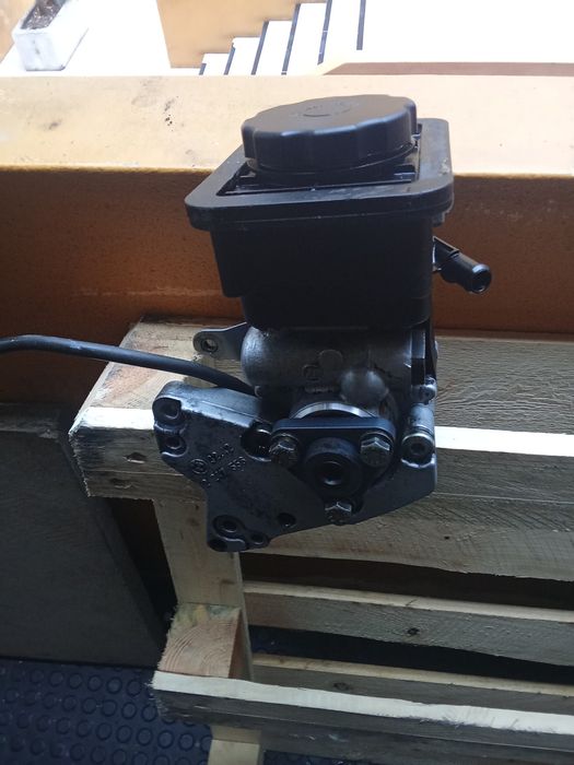 Bomba direção assistida BMW E46 150cv