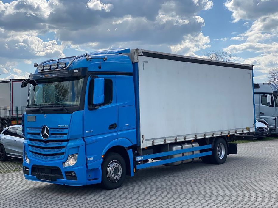 Mercedes-Benz
