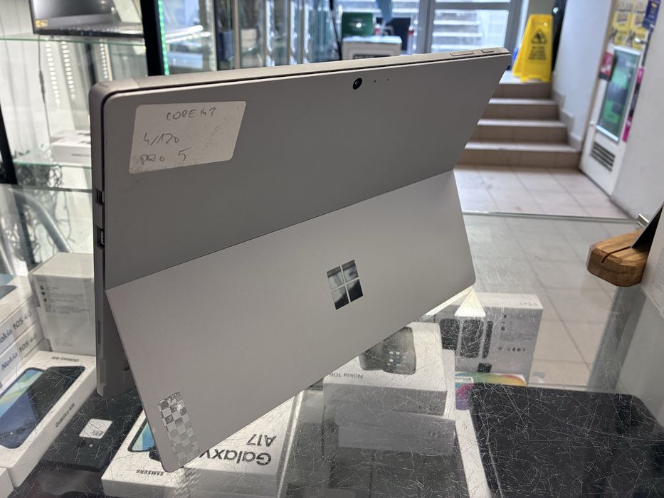 Microsoft Surface Pro 5 M3-7y30
