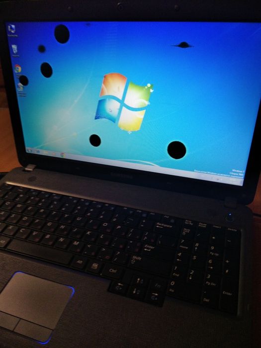 Прода  ноутбук Samsung.