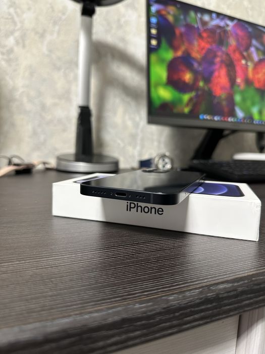 iPhone 12 128Gb • Идеал • Полный комплект • АКБ 83% • Айфон