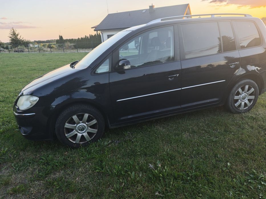 Sprzedam Touran 2.0 DSG 2007r. 7os.