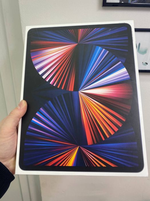Apple iPad Pro 12.9 4gen 2021 року новий
Apple iPad Pro 12.9 4gen 2021