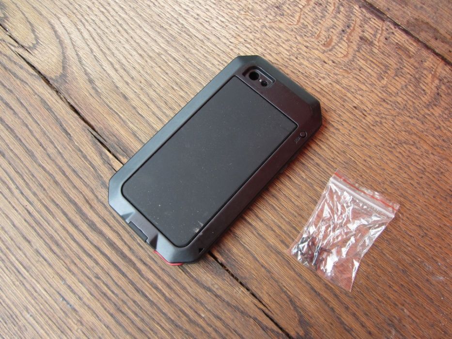 etui pancerne iphone