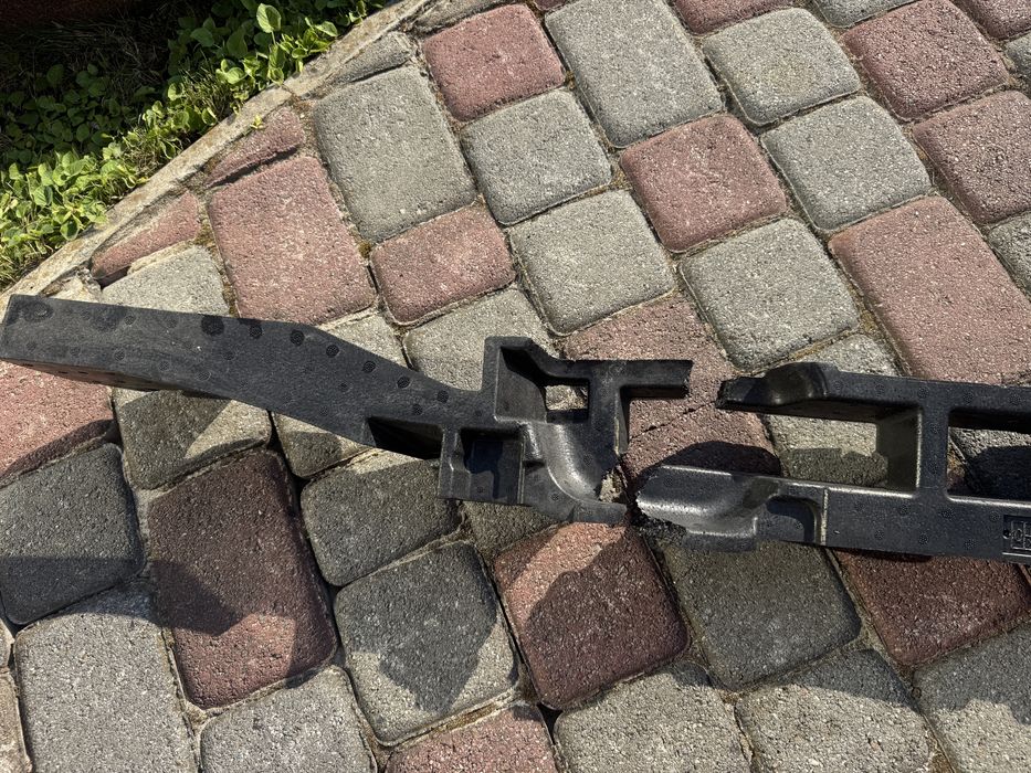 Оригінальний абсорбер переднього бампера (пінопластовим наповнювачем) для автомобілів Mercedes-Benz GLC-Class (W253/X253)