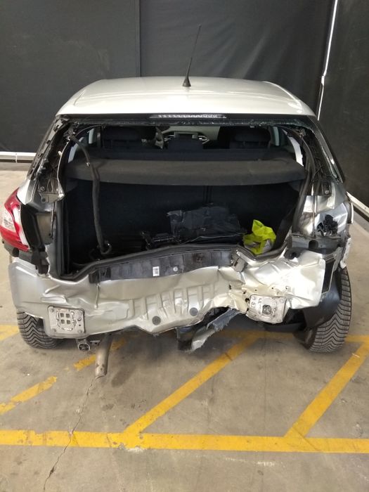 Para peças PEUGEOT 308 II