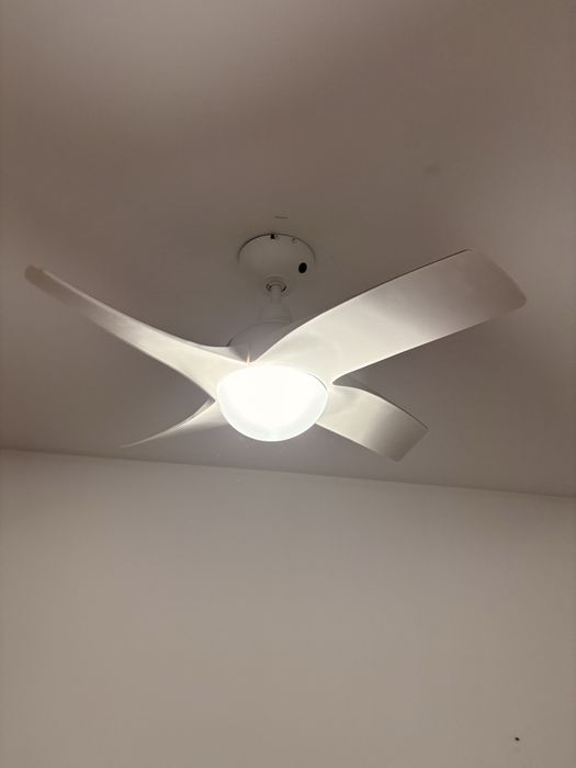 Luz ventilador teto como novo