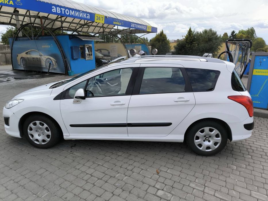 Економне сімейне авто