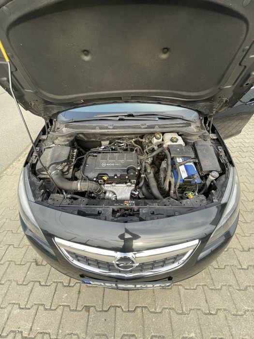 Sprzedam Opel Astra J kombi Sports Tourer