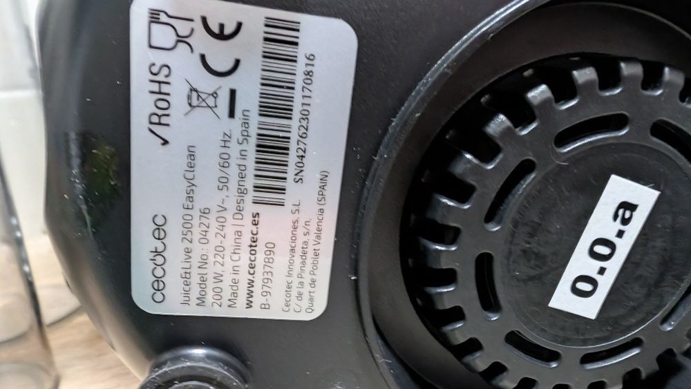 Шнекова соковижималка Cecotec Juice&Live 2500 EasyClean