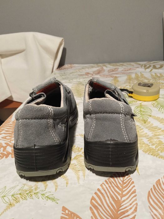 Buty robocze. Urgent. R-36.