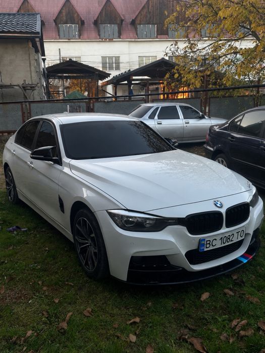 Продам F30 2.0d.