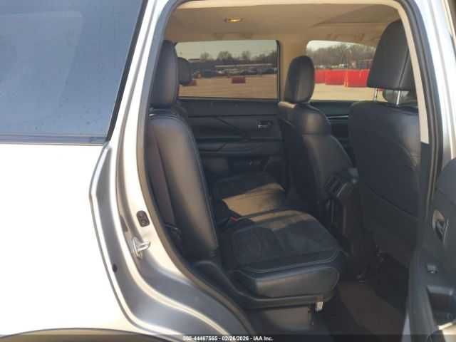 2019 Mitsubishi Outlander SE 2.4 Повний привід