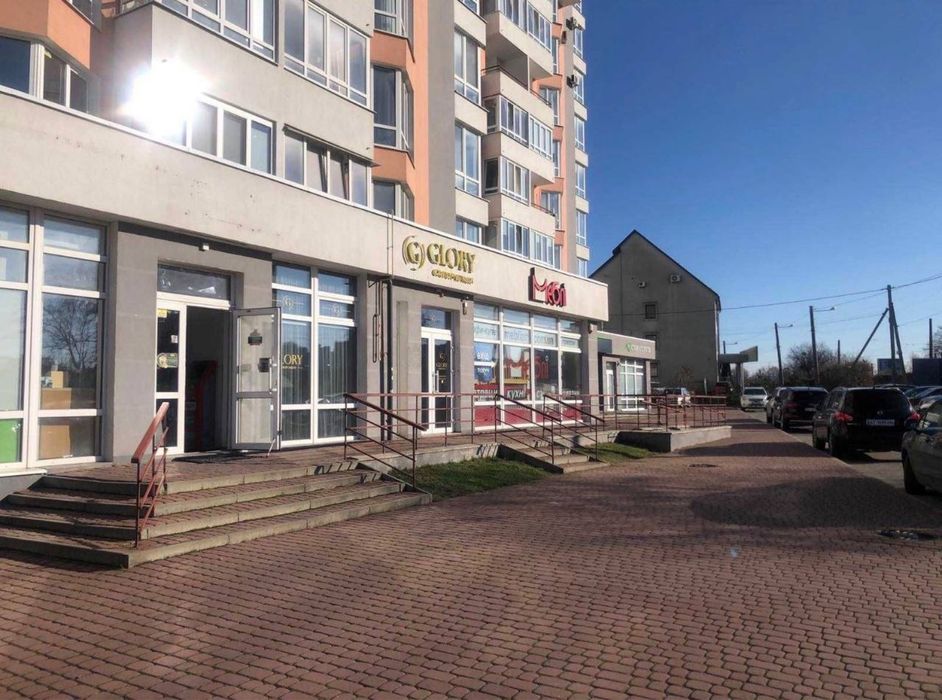 Оренда фасадного приміщення по вул.Зелена у Сихівському р-н.