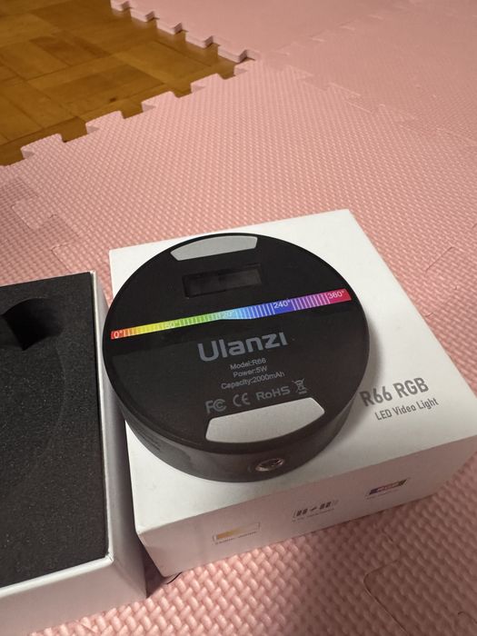 Ulanzi VIJIM R66 RGB  світло (відеосвітло) для зйомки / стрімів