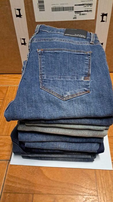 STOCK DE ROUPA NOVA – Excedente de stock