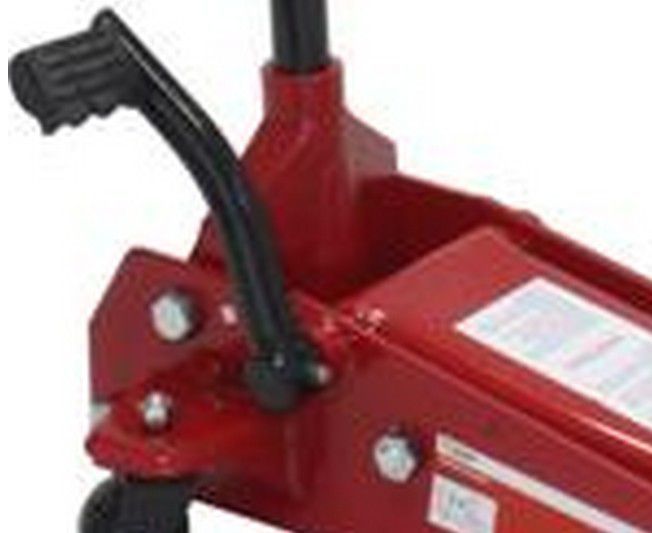 Macaco de rodas capacidade 3500 Kgs com pedal de elevação. AP28