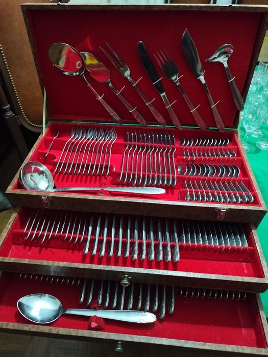 Faqueiro completo com caixa