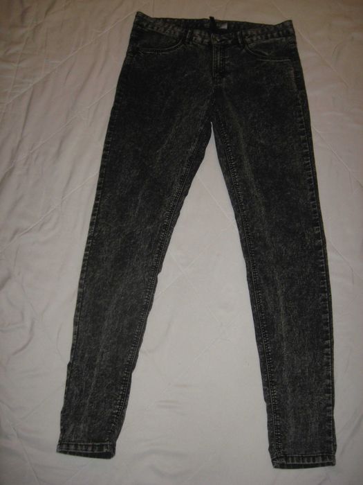 spodnie damskie Divided czarne 40 4 kieszenie L XL pas 82-92cm