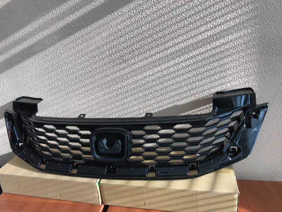 Решетка радиатора Honda Accord Coupe USA 2013-17 Решетка аккорд