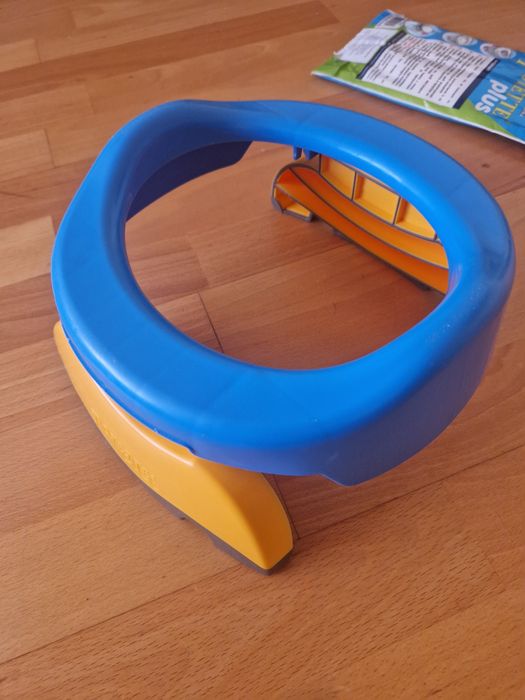 Дорожній горщик з одноразовий пакетами