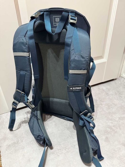 Plecak turystyczny Alpinus Muddus 30 - Granatowy