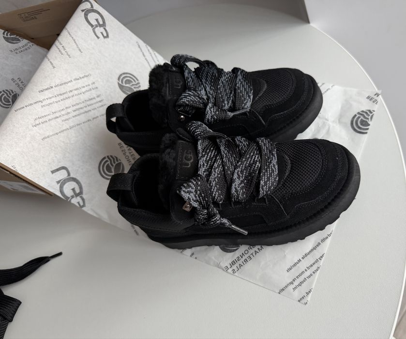 Наявні UGG LOWMEL 39 розмір угг угги уггі