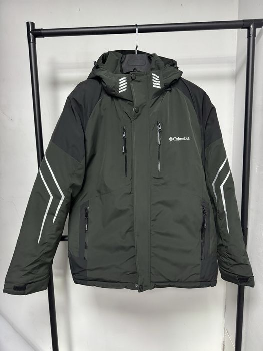 Чоловіча зимова куртка з мембранної тканини на Gore-Tex Columbia.