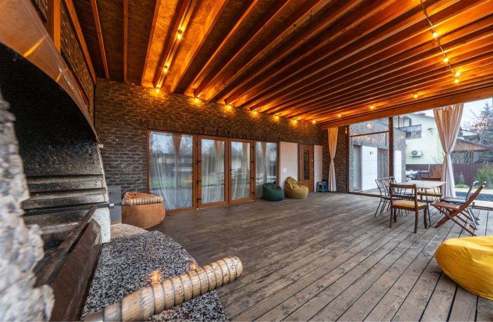 Подобова оренда будинок біля м. Лівобережна 149кв.м Є світло