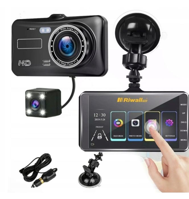 Wideorejestrator z kamerą cofania