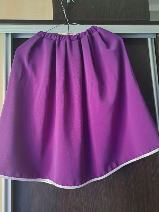 Gorset biały Szer 74 plus Spodniczka,