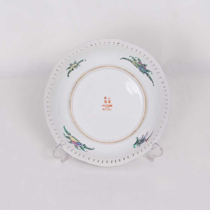 Taça decorativa em porcelana de Macau