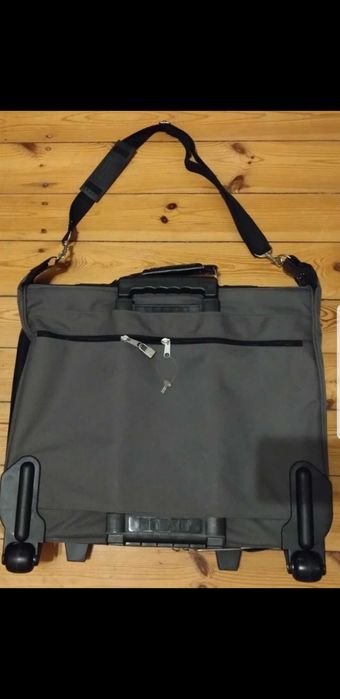 чемодан Renato Rolando для костюмов