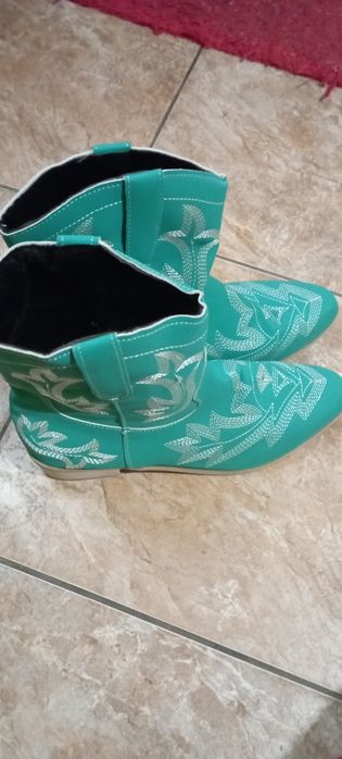 Осінь-зима ботинки чоботи